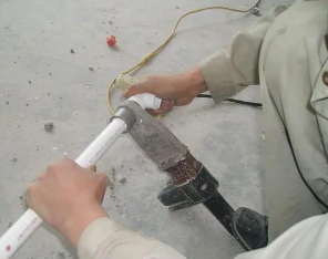 芒康漏水维修电话